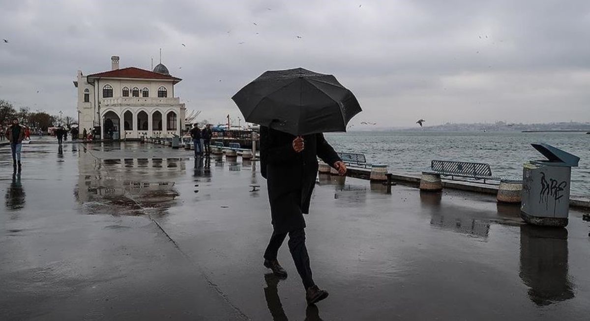 İstanbul'da yağmur saat kaçta başlayacak? Meteoroloji uyardı