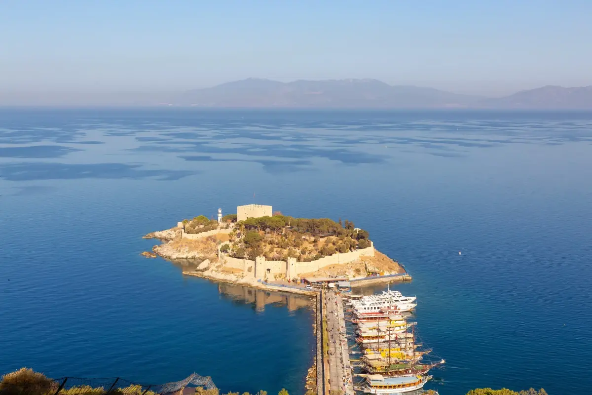 Kuşadası'nda villa kiralamaya tatilcilerden yoğun talep