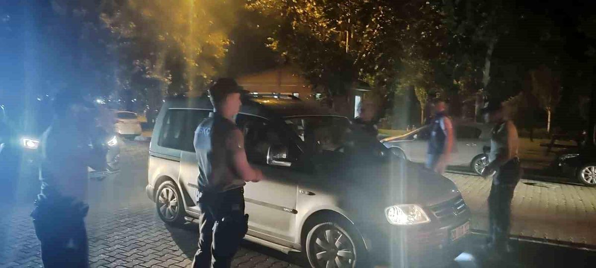 Salihli'de Gümüşçayı bölgesinde huzur denetimi yapıldı