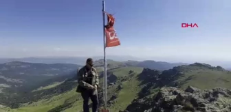 Köroğlu Dağları'nda Türk Bayrağı Değiştirildi