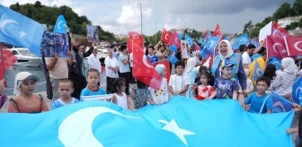 Çin'in İstanbul Başkonsolosluğu önünde Urumçi protestosu