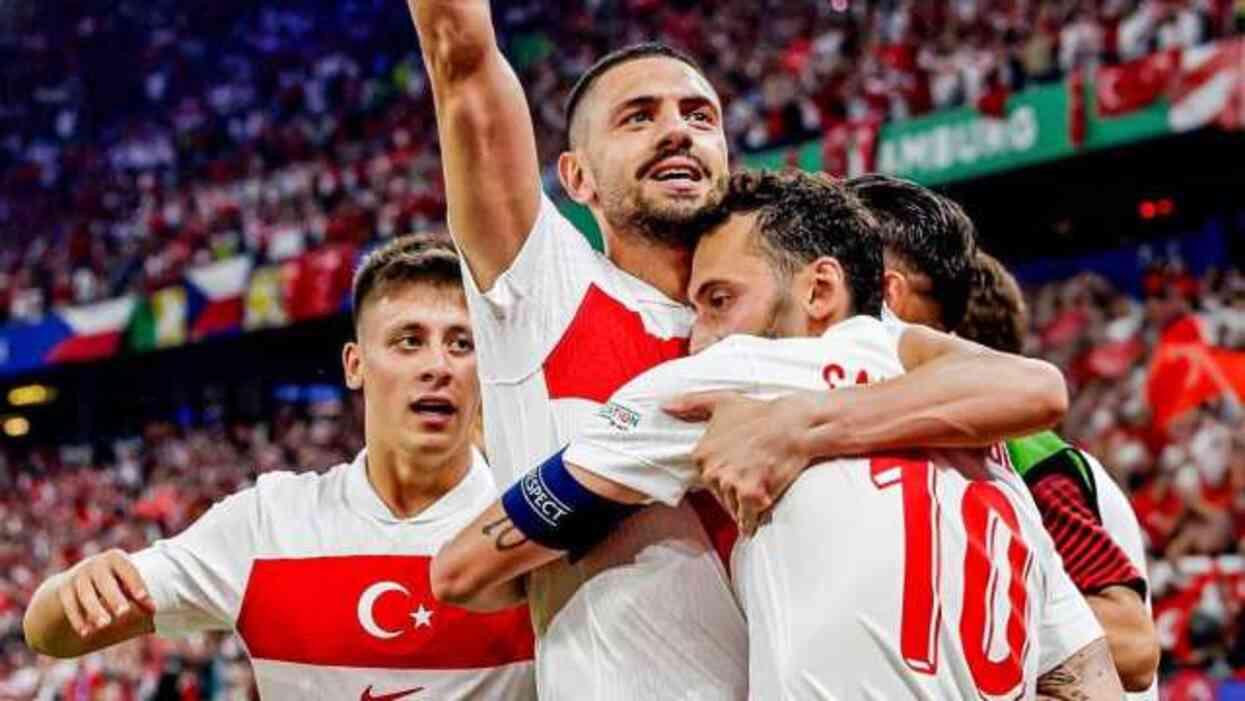 Merih Demiral ceza aldı mı? Merih Demiral UEFA'dan kaç maç ceza aldı? Merih Demiral ceza aldı mı? Merih Demiral UEFA'dan kaç maç ceza aldı?