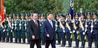 Çin Cumhurbaşkanı Xi Jinping Tacikistan Cumhurbaşkanı ile Buluştu