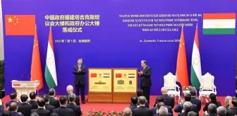 Çin Cumhurbaşkanı Xi Jinping ve Tacikistan Cumhurbaşkanı İmamali Rahman, Tacikistan'da yapılan meclis ve hükümet binalarının açılışına katıldı