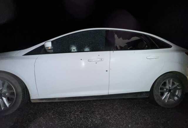 Ambush with long-barreled weapon on a car in Diyarbakır! 6 people, 3 of whom are in critical condition, were injured