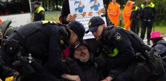 Hollanda'da iklim aktivistleri gözaltına alındı