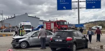 Kastamonu'da trafik kazasında 12 kişi yaralandı