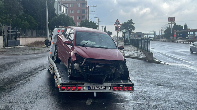 Kocaeli'de düğün öncesi kaza: Damat yaralandı, gelin ucuz atlattı