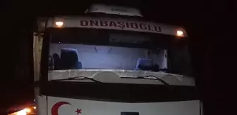 Manisa'da Kamyon ile Traktör Çarpışması: 1 Kişi Hayatını Kaybetti