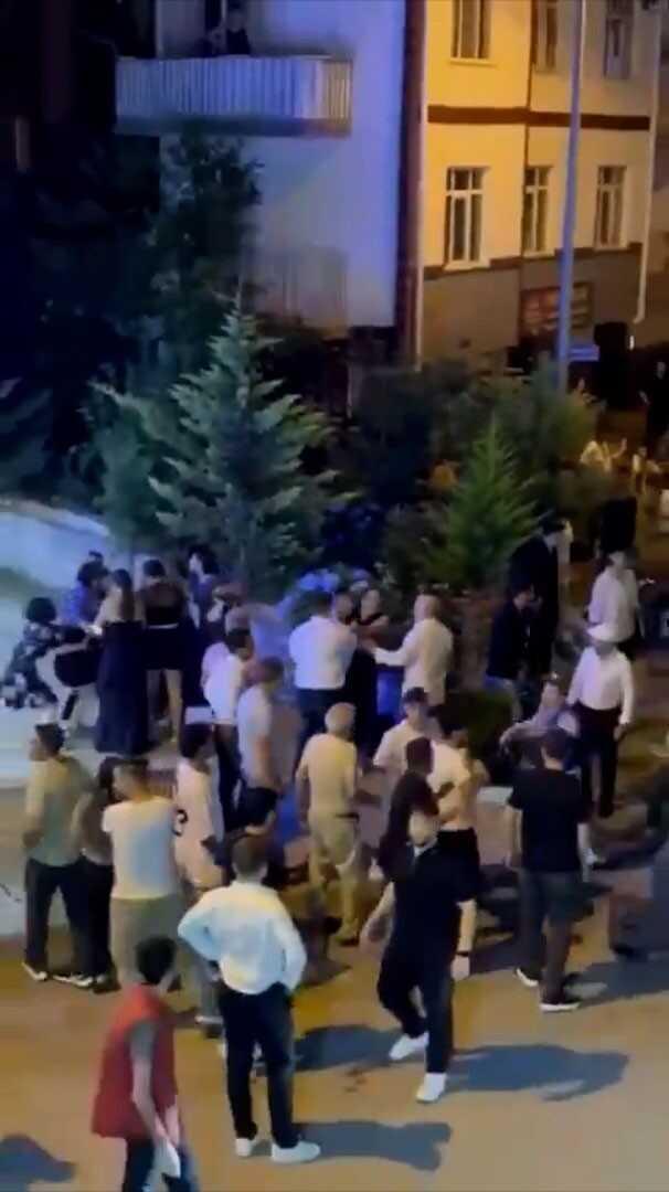 They attacked with sticks and knives! The place turned into a battlefield in the fight that broke out at the wedding in Giresun