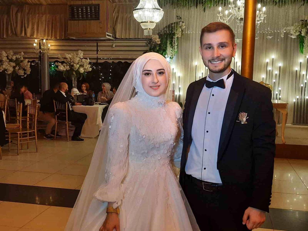 Tokat'ta düğünlerine milli maç arası verdiler