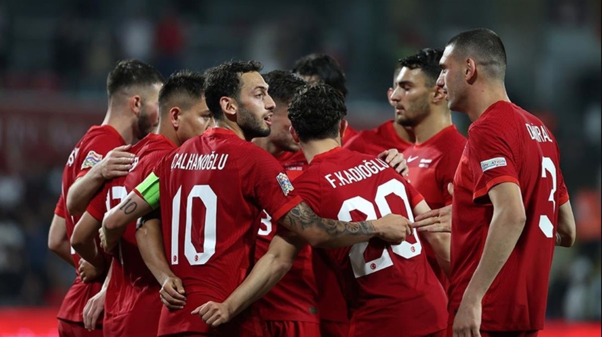 Türkiye-Hollanda maçında ilk 11'ler açıklandı! Milli Takım kadrosunda kimler var?