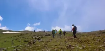 Ağrı Dağı'ndaki Meteor Çukurları Dağcıların Yeni Rotası Oldu