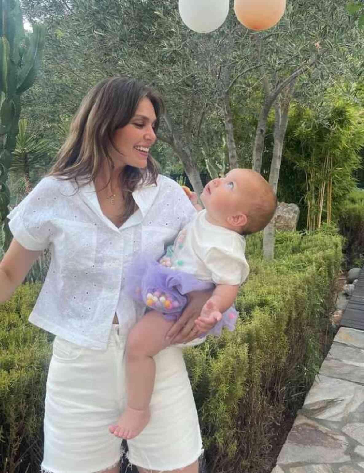 Aslı Enver, Kızı Elay'ın 1. Yaşını Kutladı