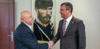 CHP Genel Başkanı Özgür Özel, HAK-İŞ Genel Başkanı Mahmut Arslan ile görüştü