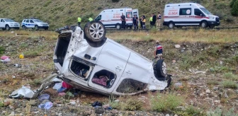 Erzincan'da devrilen hafif ticari araçta 5 kişi yaralandı