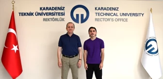 Abdülkadir Ömür, KTÜ Rektörü Prof. Dr. Hamdullah Çuvalcı'yı ziyaret etti
