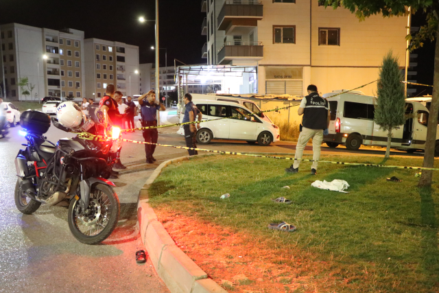 Sokak ortasındaki tartışmada kan aktı! Polis kaçan şüphelinin peşinde