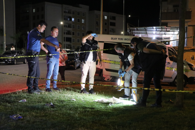 Sokak ortasındaki tartışmada kan aktı! Polis kaçan şüphelinin peşinde