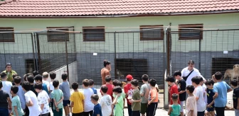TÜGVA Yaz Okulu Öğrencileri Düzce Belediyesi Sokak Hayvanları Bakımevi'ni Ziyaret Etti