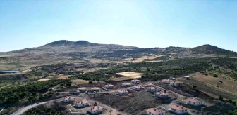 Kilis'te depremzedeler için köy evleri inşa ediliyor