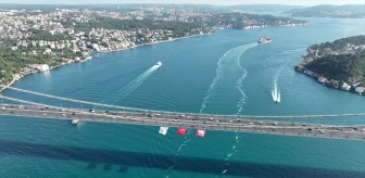 Yavuz Sultan Selim, Fatih Sultan Mehmet ve 15 Temmuz Şehitler Köprüsü'ne Türk Bayrağı Asıldı