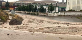 Nevşehir'de Sağanak Yağmur Sele Neden Oldu