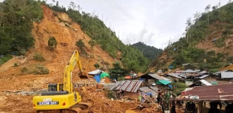 Endonezya'da toprak kayması ve sellerde kurtarma çalışmaları hız kazandı
