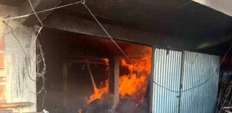 Sinop'ta çıkan yangında bir evin deposu alevlere teslim oldu