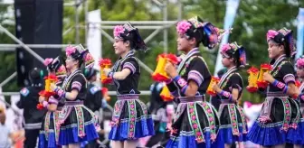 Çin'in Liupanshui kentinde 'Liuyueliu' adlı etnik festival düzenlendi