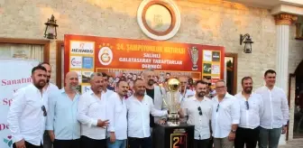 Galatasaray'ın şampiyonluk kupası Salihli'de taraftarlarla buluştu