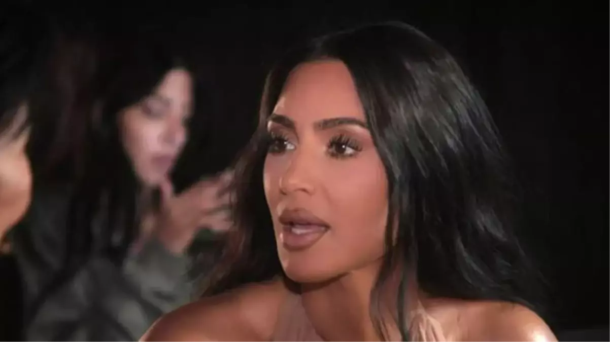 Kim Kardashian, daha genç görünmek için yüzüne somon spermi enjekte ettirdiğini açıkladı