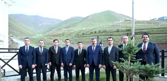 Erzurum Valisi Mustafa Çiftçi, tayini çıkan kaymakamlara veda yemeği verdi