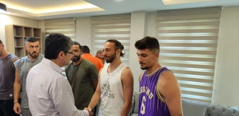 AK Parti Milletvekili Ferhat Nasıroğlu, Batman Petrolspor'u ziyaret etti