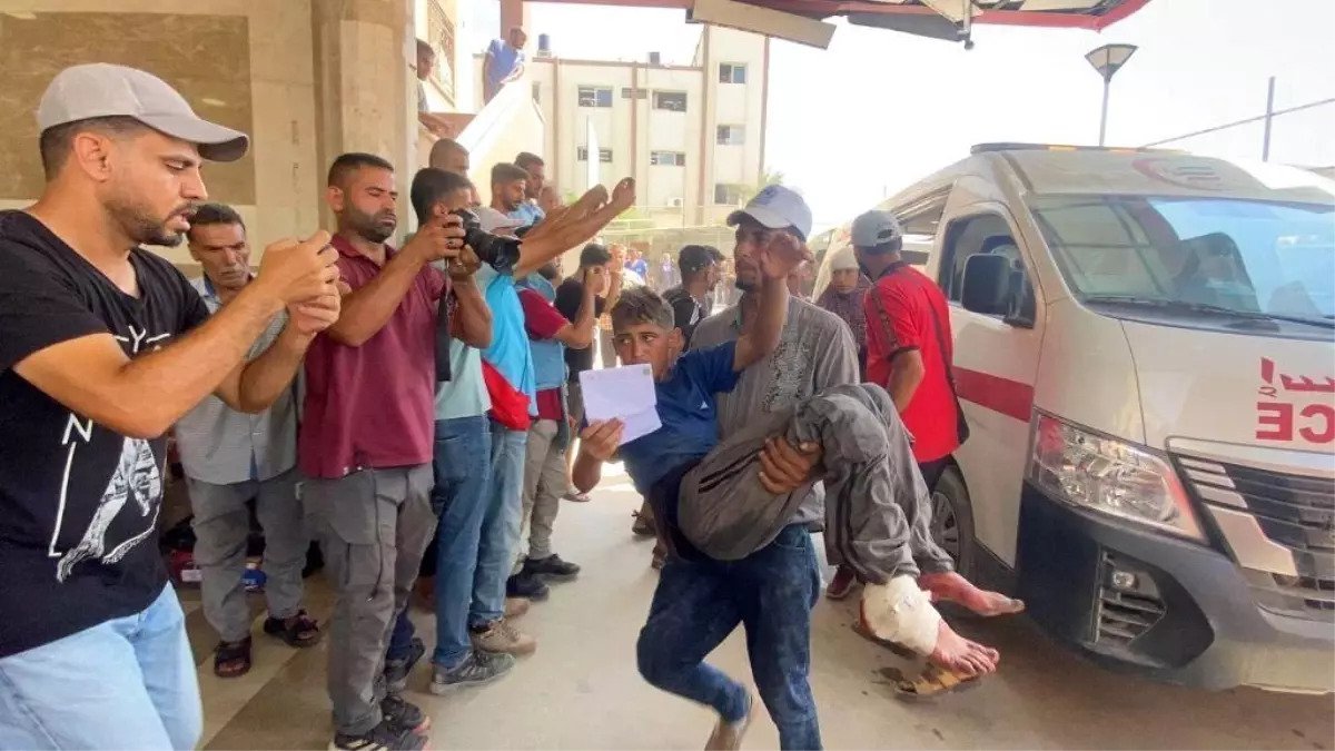 İsrail'in Han Yunus'ta düzenlediği hava saldırısında en az 20 kişi öldü