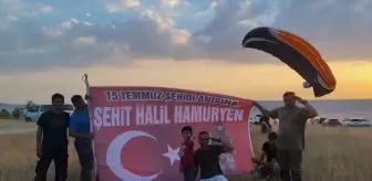 15 Temmuz şehidi polis memuru için hazırladığı afişle Van semalarında uçtu