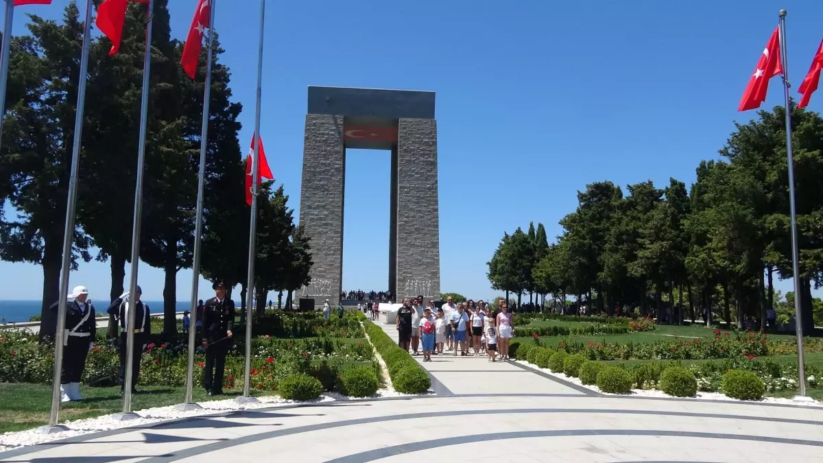 Çanakkale'de 15 Temmuz Demokrasi ve Milli Birlik Günü Anma Programı Düzenlendi