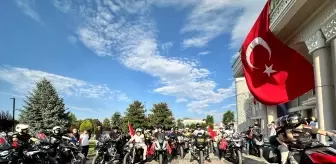 Düzce'de 400 motosikletli 15 Temmuz Demokrasi ve Milli Birlik Günü'nde şehir turu yaptı