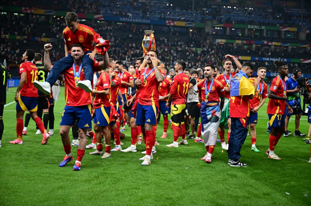 EURO 2024 Şampiyonu kim oldu? İSPANYA- İNGİLTERE MAÇINDAN KARELER