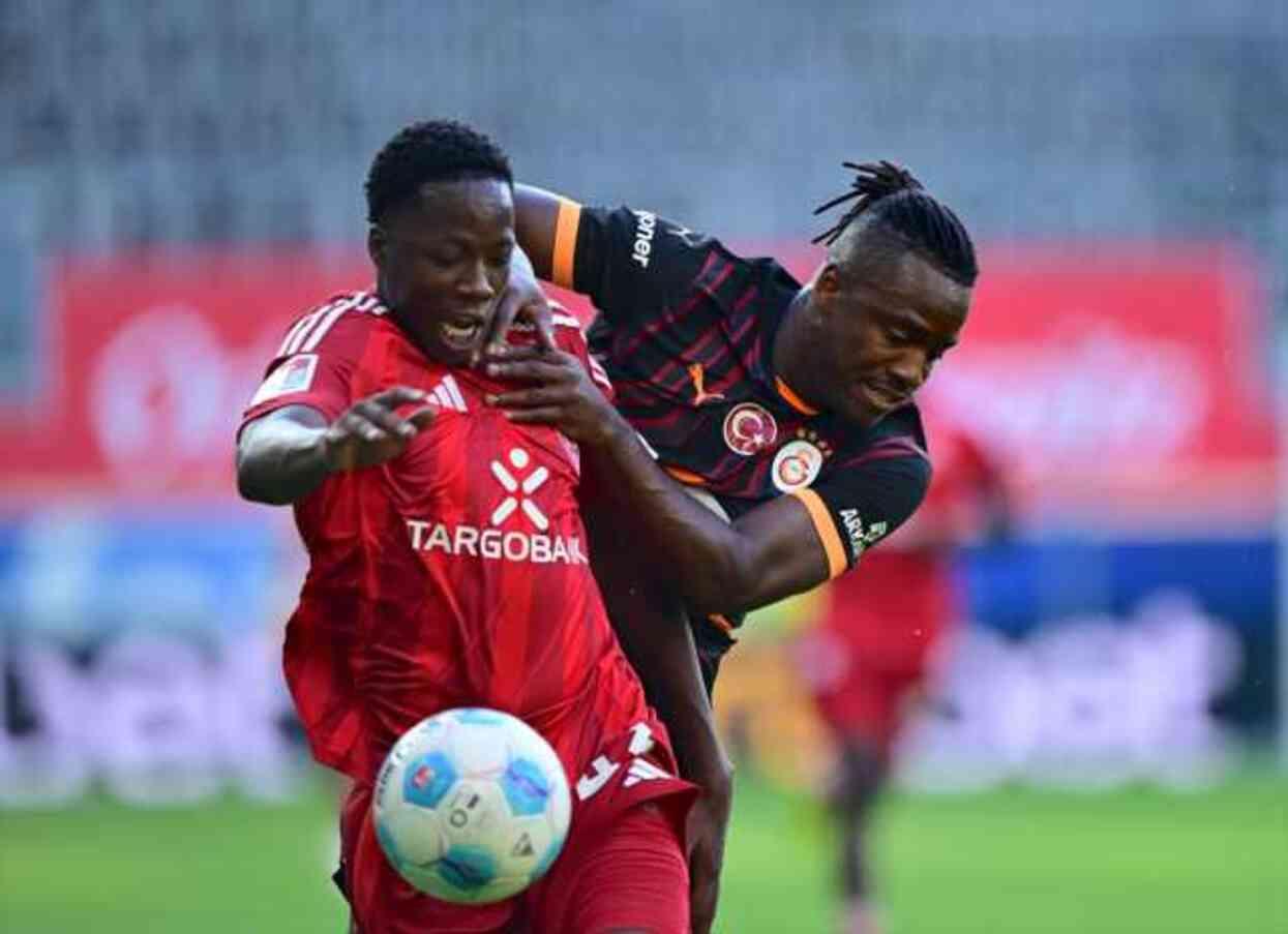 Fortuna Düsseldorf - Galatasaray maçından kareler