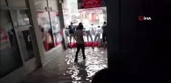 Şebinkarahisar'da şiddetli yağış hayatı olumsuz etkiledi