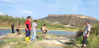 Mersin'de 14 yaşındaki çocuk ırmağa girerek boğuldu