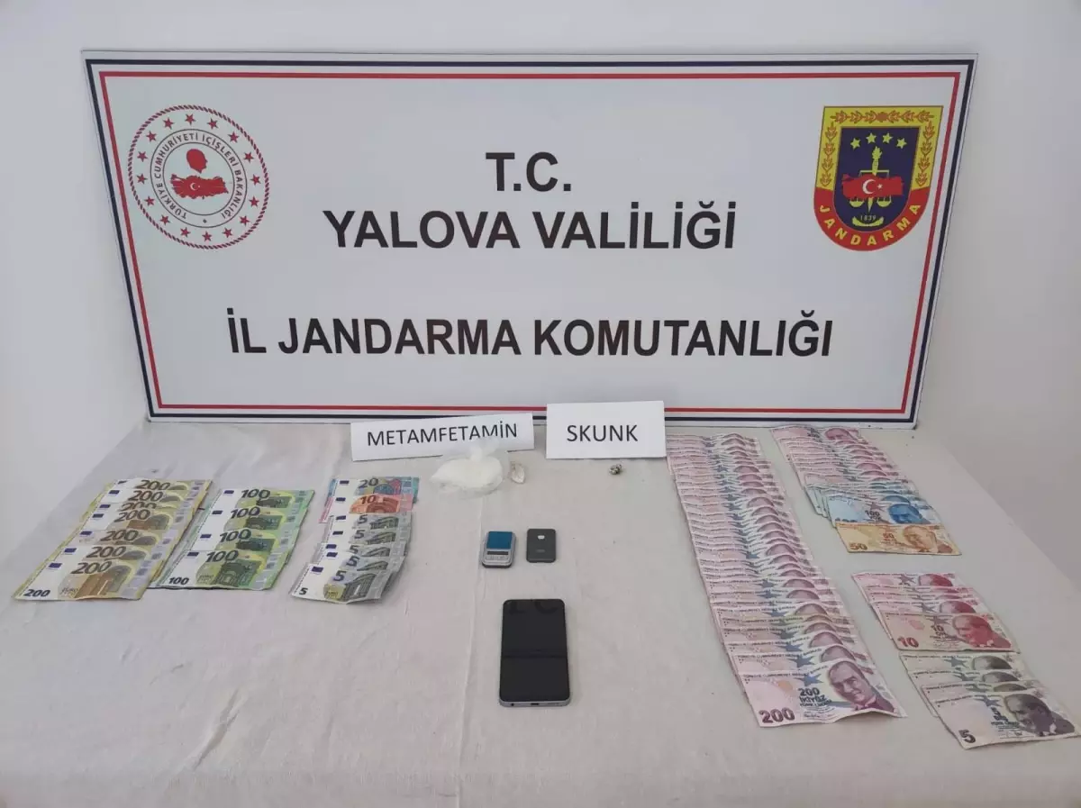 Yalova'da Uyuşturucu Operasyonunda 2 Şüpheli Tutuklandı