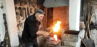 Yozgat'ta 75 yaşındaki demirci ustası mesleğini sürdürmeye devam ediyor