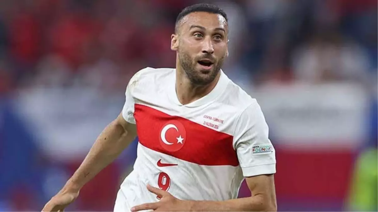 Fenerbahçe, Cenk Tosun ile 2 yıllık sözleşme imzaladı