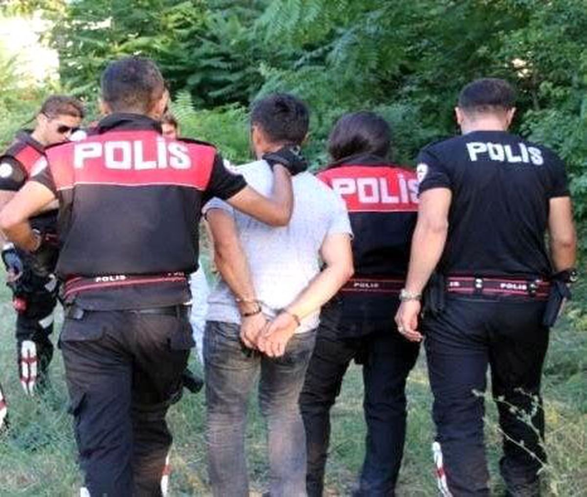 Bozüyük'te 3 yıl hapis cezası ile aranan şüpheli yakalandı
