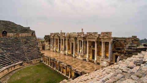 Efes Antik Kenti nerede, hangi ilde? Efes Antik Kenti neden ünlü? Efes Antik Kenti nerede, hangi ilde? Efes Antik Kenti neden ünlü?