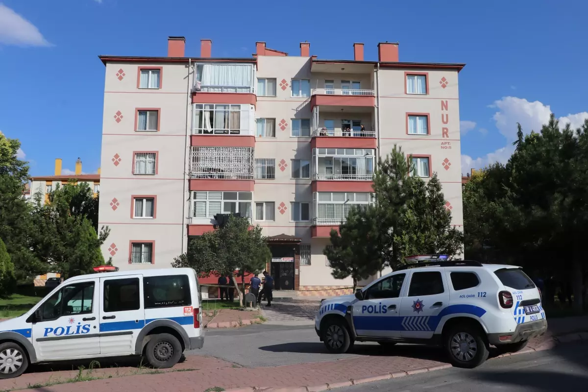 Kayseri'de çöp tartışması silahlı kavgaya dönüştü: Baba ile oğlu yaralandı