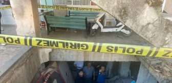 Manisa'da İş Merkezine Motosikletle Giren Kişi Yaralandı