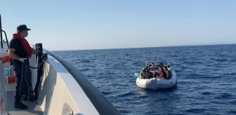 Marmaris açıklarında 74 düzensiz göçmen kurtarıldı